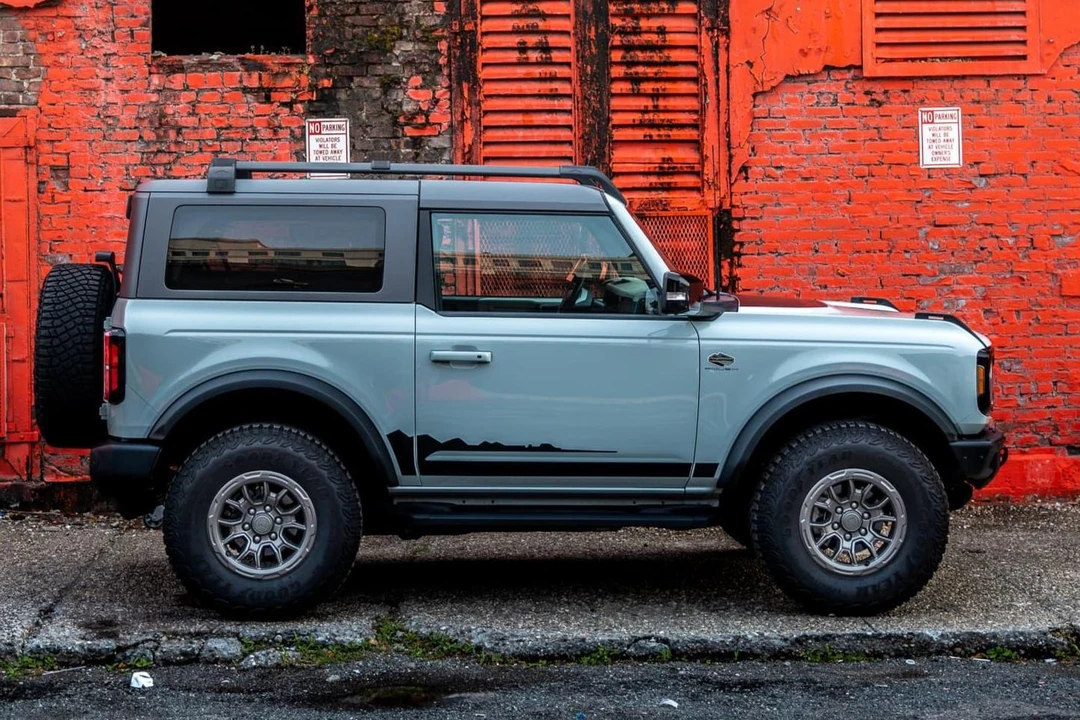 2021 Ford Bronco 6th Gen - Image 4 of 31