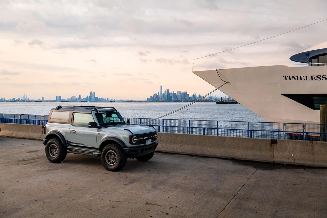 2021 Ford Bronco 6th Gen - Image 22 of 31
