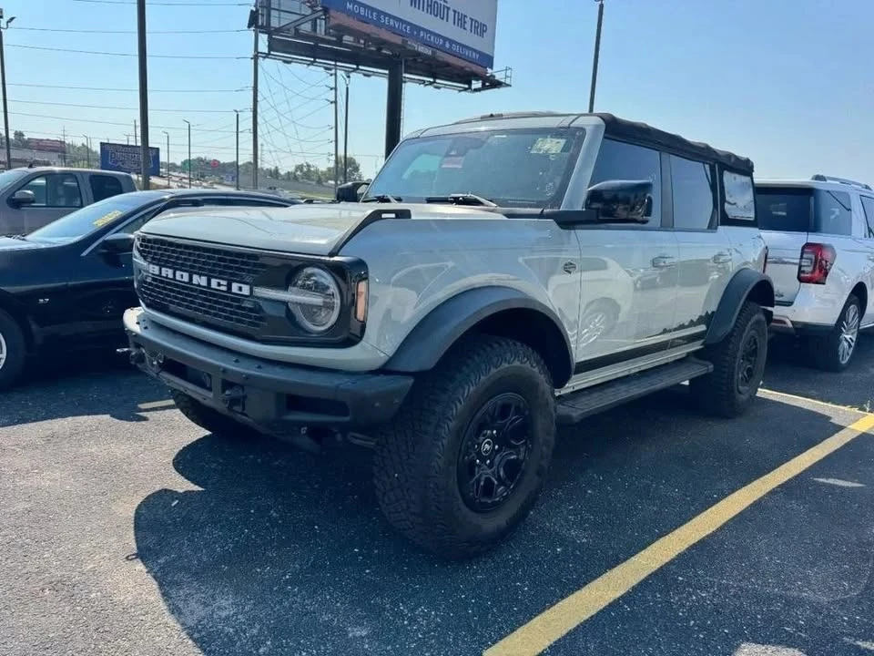 2021 Ford Bronco 6th Gen - Image 6 of 9