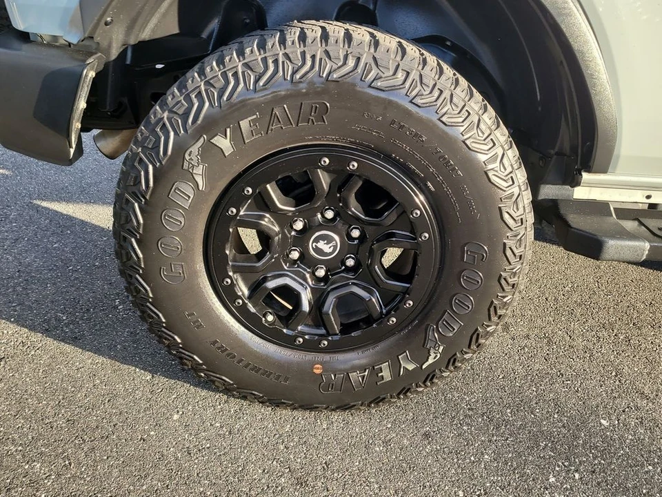 2021 Ford Bronco 6th Gen - Image 5 of 21