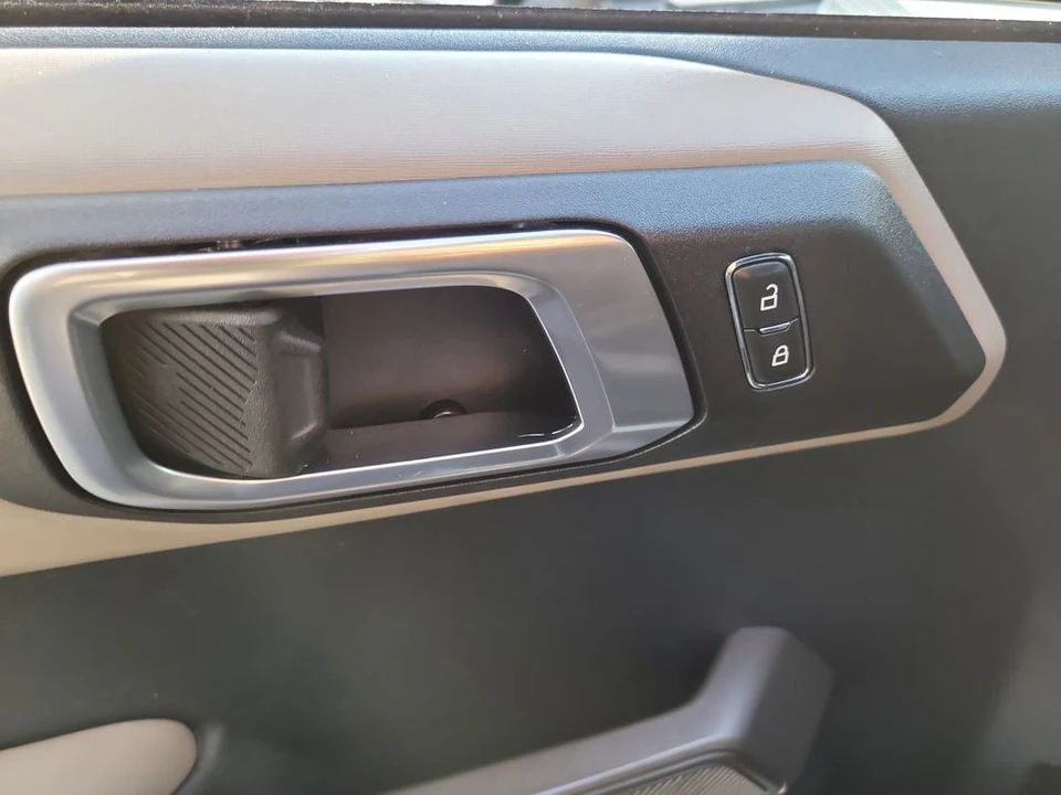 2021 Ford Bronco 6th Gen - Image 16 of 21