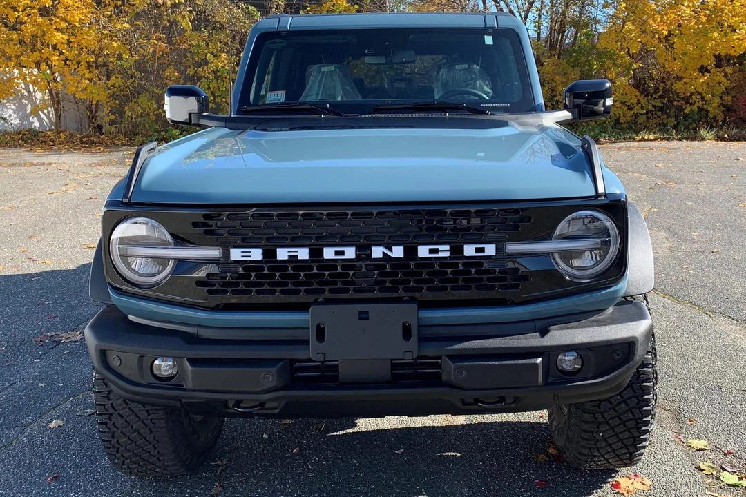 2021 Ford Bronco 6th Gen - Image 2 of 31