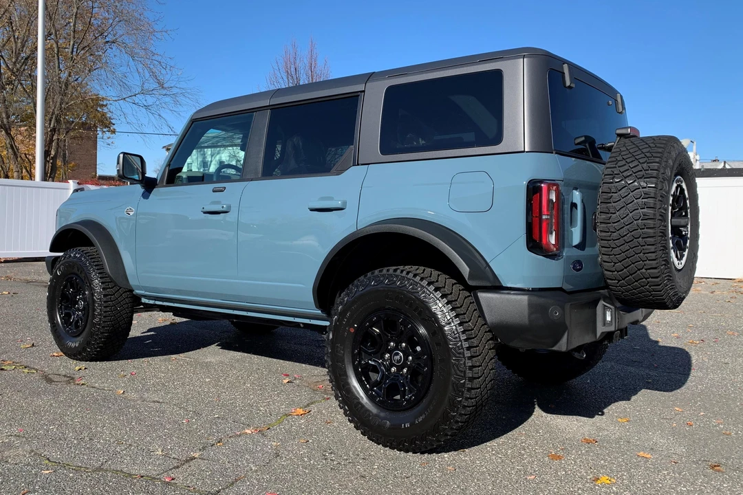 2021 Ford Bronco 6th Gen - Image 4 of 31