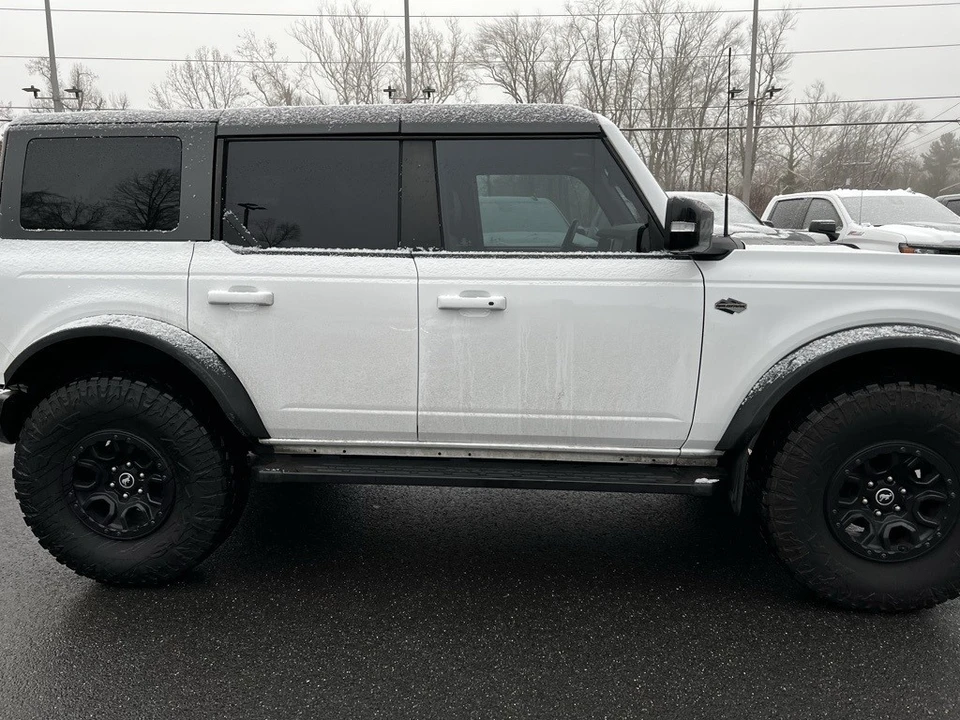 2021 Ford Bronco 6th Gen - Image 2 of 12