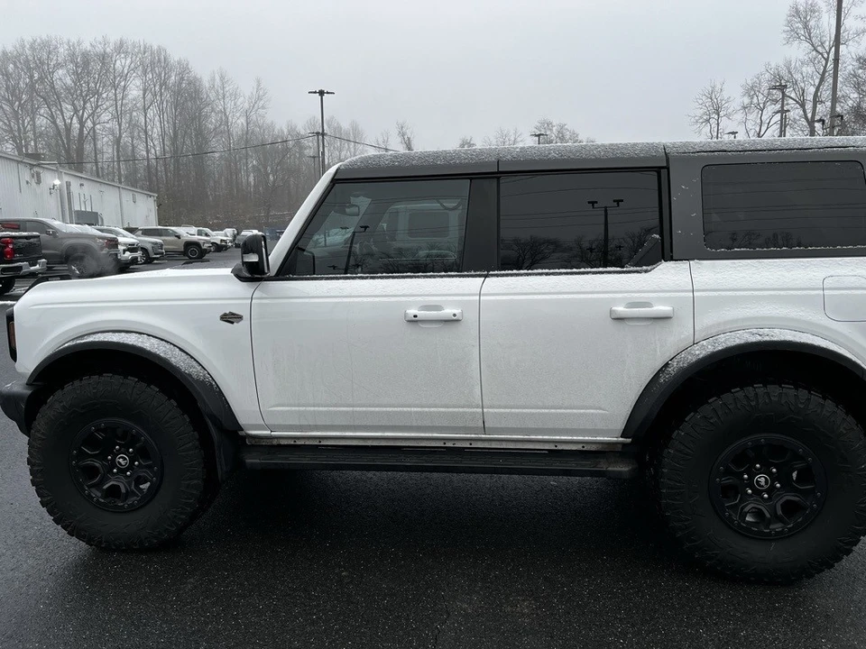 2021 Ford Bronco 6th Gen - Image 6 of 12