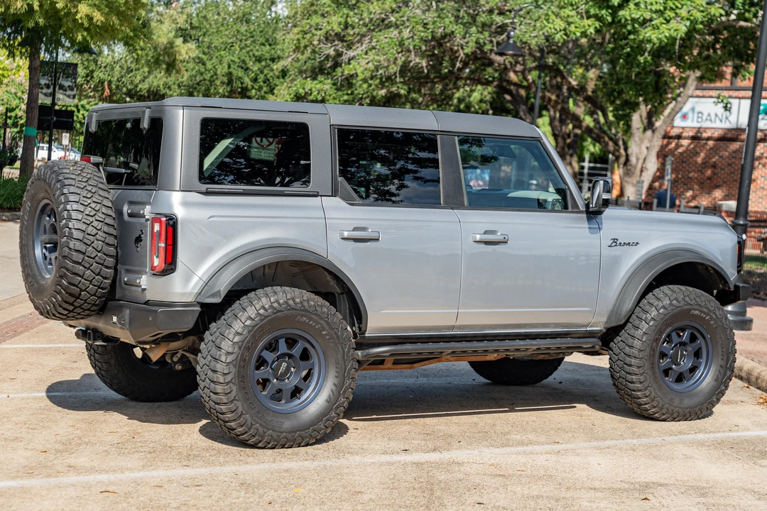 2021 Ford Bronco 6th Gen - Image 8 of 31