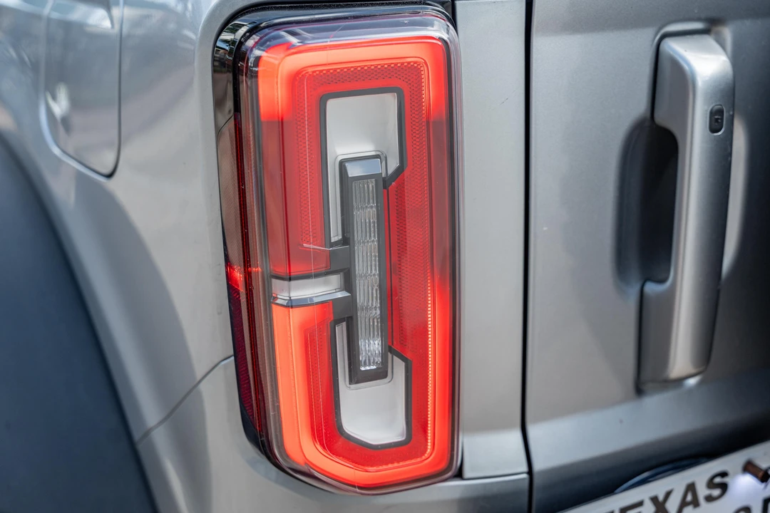 2021 Ford Bronco 6th Gen - Image 26 of 31