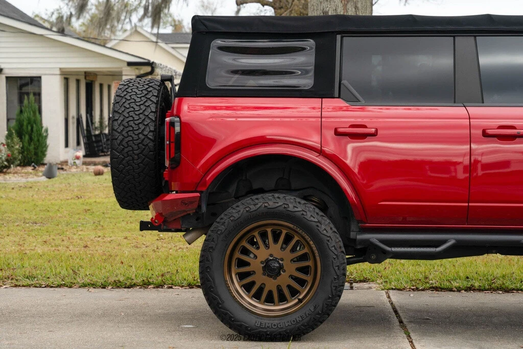 2021 Ford Bronco 6th Gen - Image 10 of 12