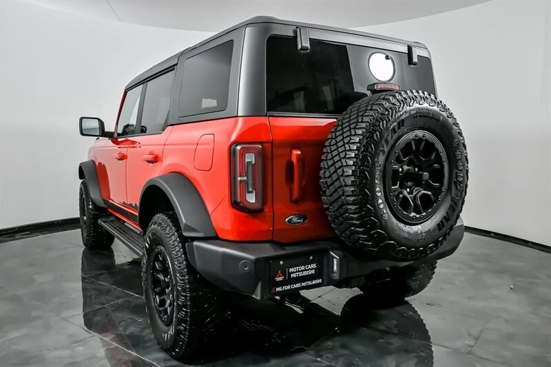 2021 Ford Bronco 6th Gen - Image 9 of 21