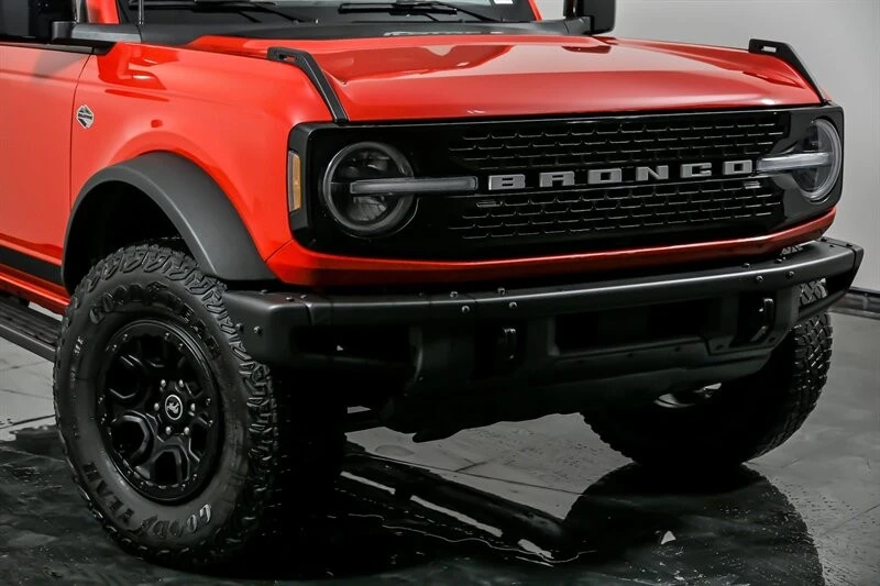 2021 Ford Bronco 6th Gen - Image 2 of 21