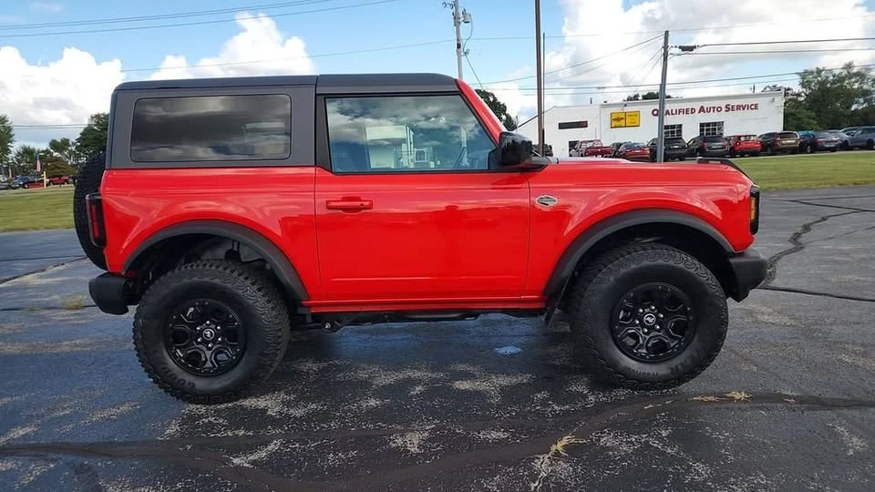 2021 Ford Bronco 6th Gen - Image 8 of 20