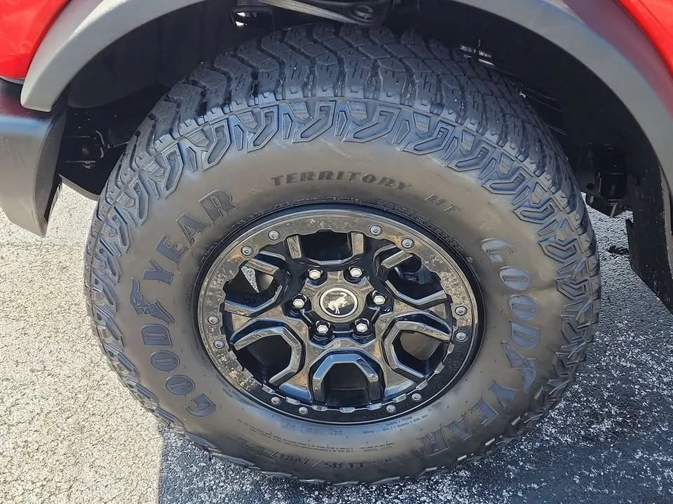 2021 Ford Bronco 6th Gen - Image 9 of 20