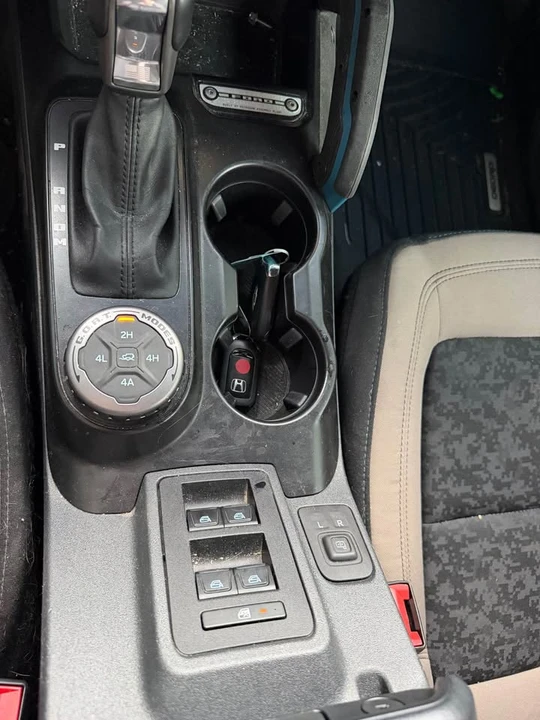 2021 Ford Bronco 6th Gen - Image 15 of 18
