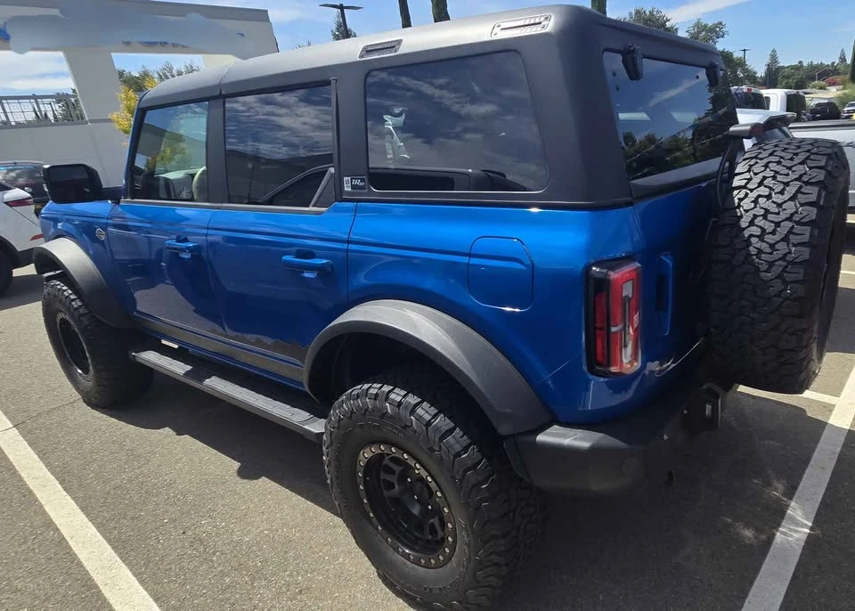 2021 Ford Bronco 6th Gen - Image 3 of 18