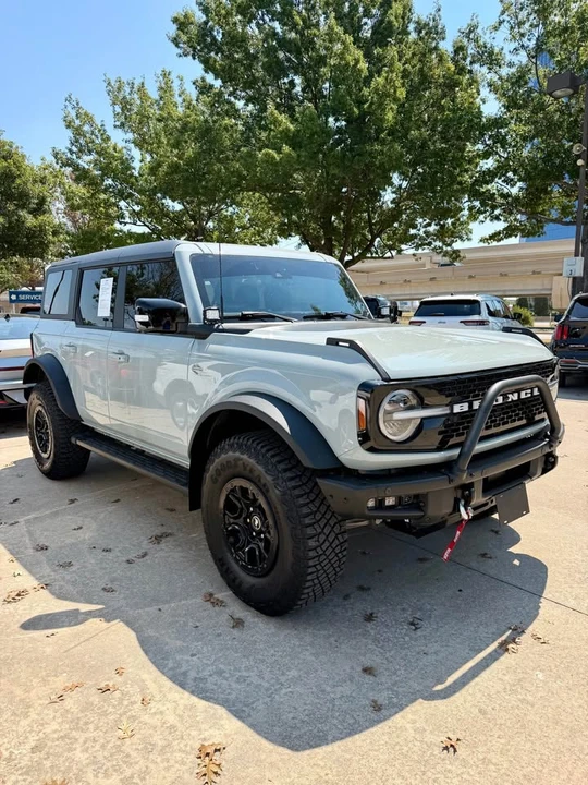 2021 Ford Bronco 6th Gen - Image 2 of 9