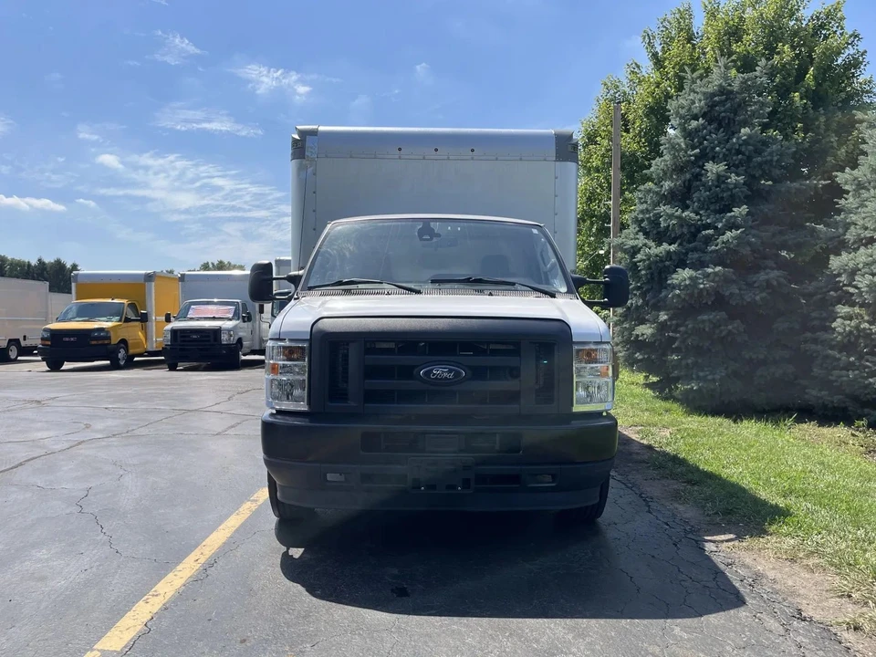 2021 Ford Econoline Van - Image 4 of 12