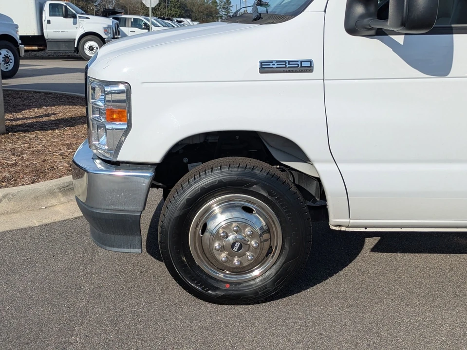 2021 Ford Econoline Van - Image 8 of 21