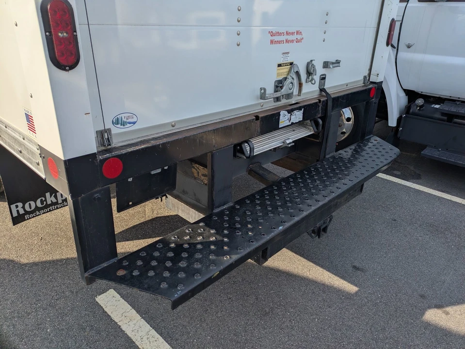 2021 Ford Econoline Van - Image 21 of 21