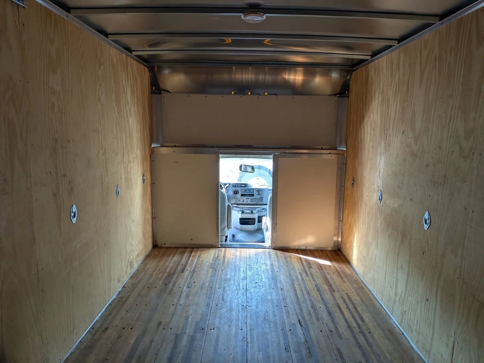 2021 Ford Econoline Van - Image 18 of 21