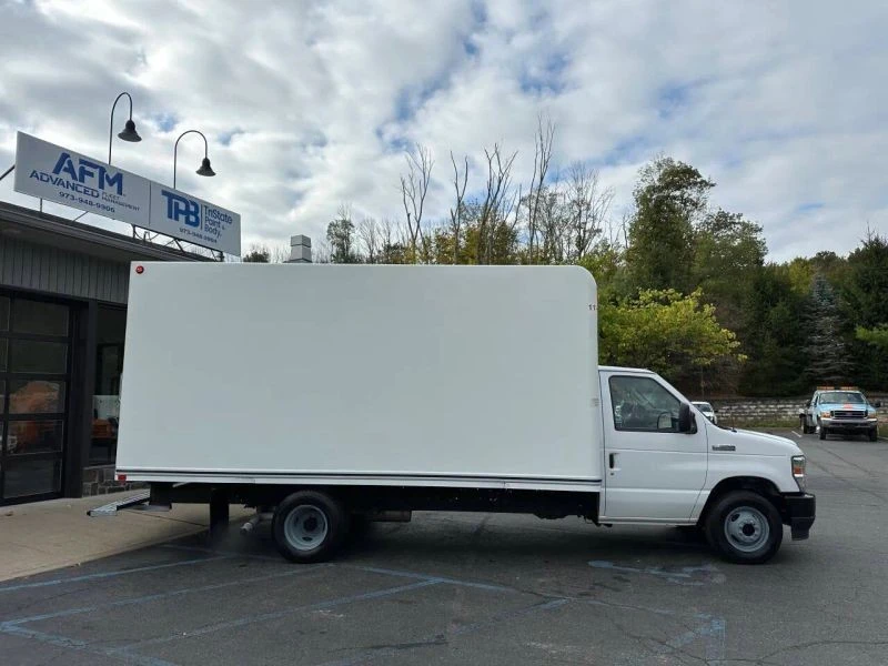 2021 Ford Econoline Van - Image 3 of 12