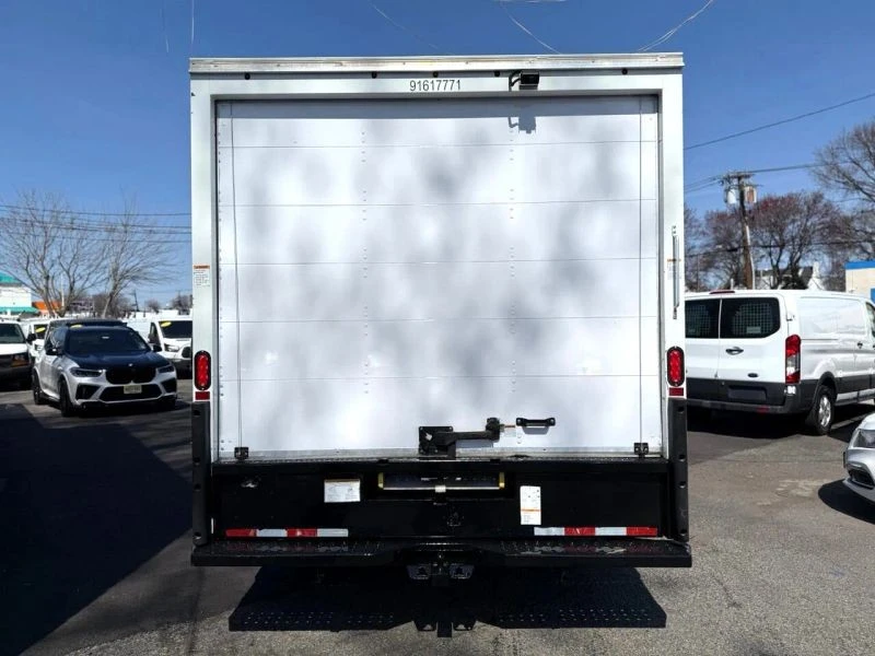 2021 Ford Econoline Van - Image 4 of 10