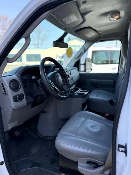 2021 Ford Econoline Van - Image 8 of 10