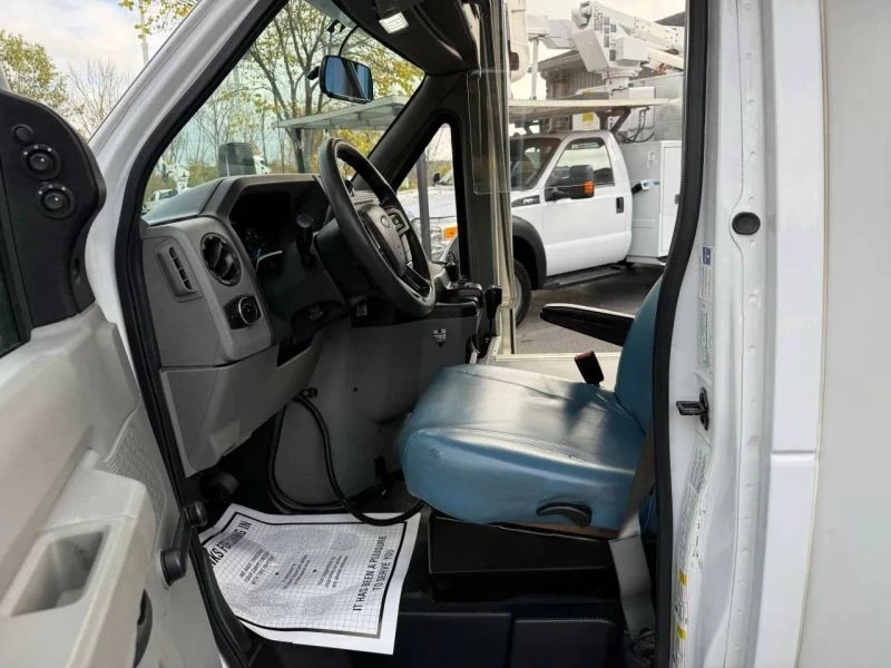 2021 Ford Econoline Van - Image 10 of 12