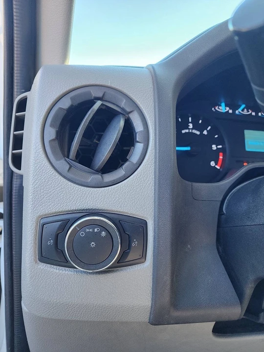 2021 Ford Econoline Van - Image 28 of 31