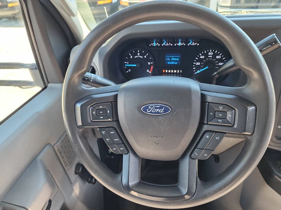 2021 Ford Econoline Van - Image 15 of 31