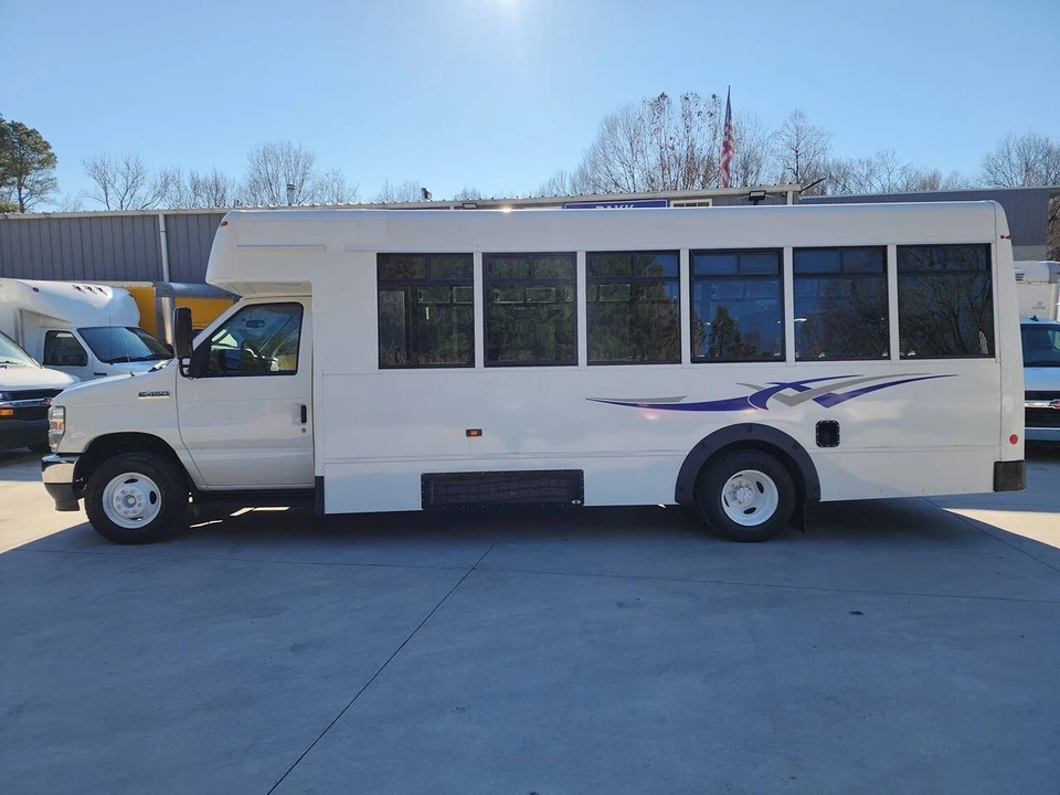 2021 Ford Econoline Van - Image 3 of 21