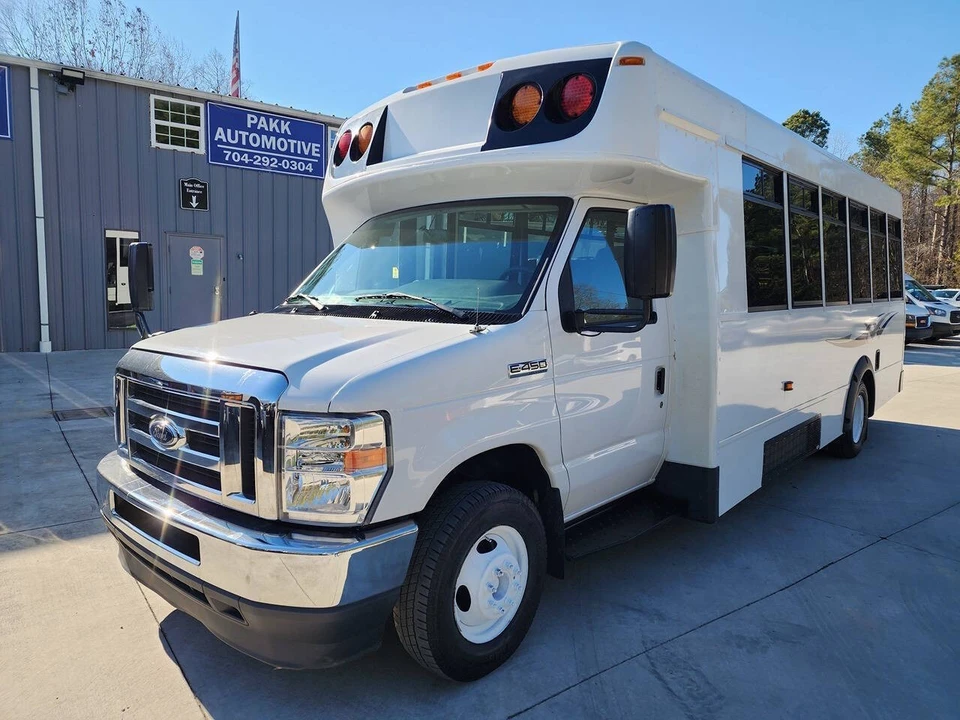2021 Ford Econoline Van - Image 2 of 21