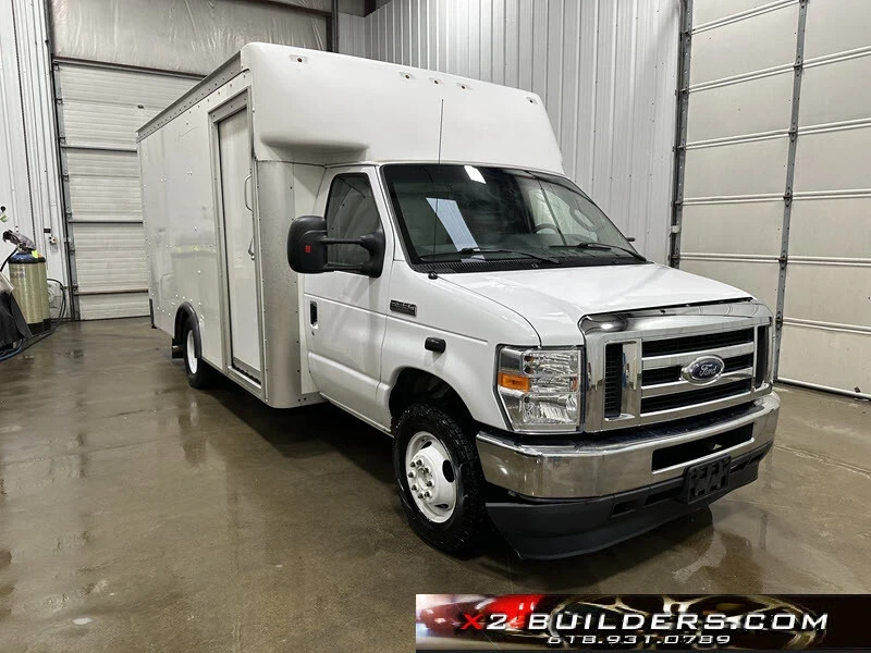 2021 Ford Econoline Van - Image 3 of 21