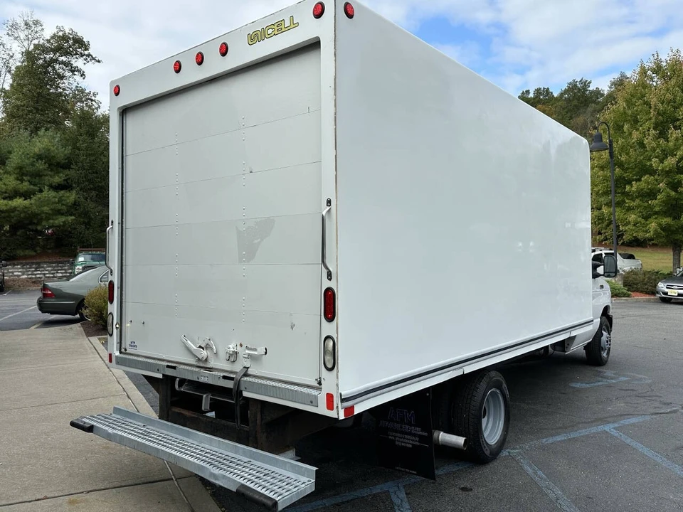2021 Ford Econoline Van - Image 10 of 21