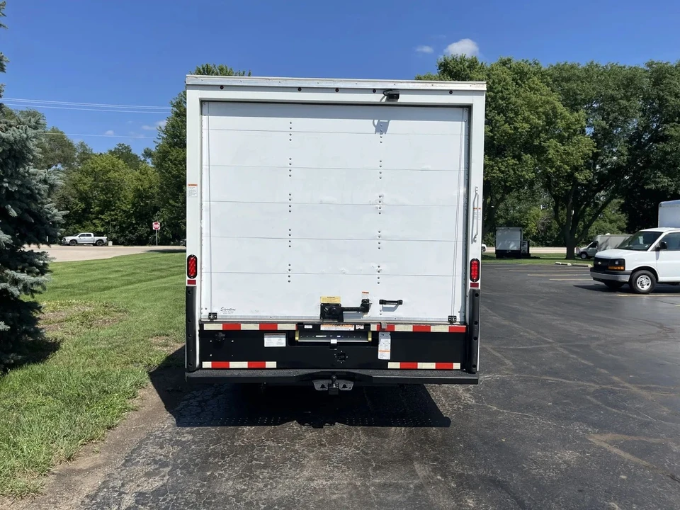 2021 Ford Econoline Van - Image 9 of 21