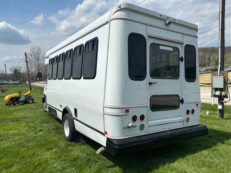 2021 Ford Econoline Van - Image 7 of 21