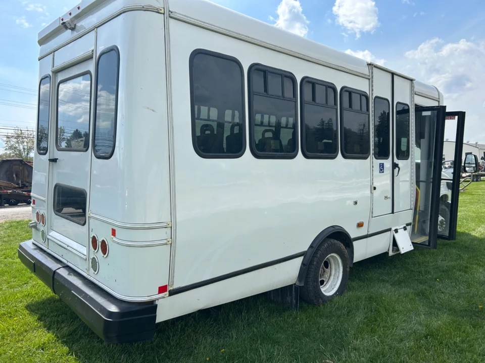 2021 Ford Econoline Van - Image 5 of 21