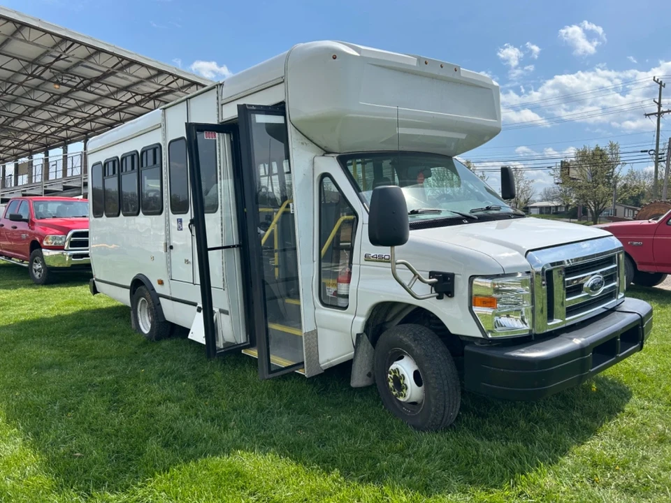 2021 Ford Econoline Van - Image 3 of 21