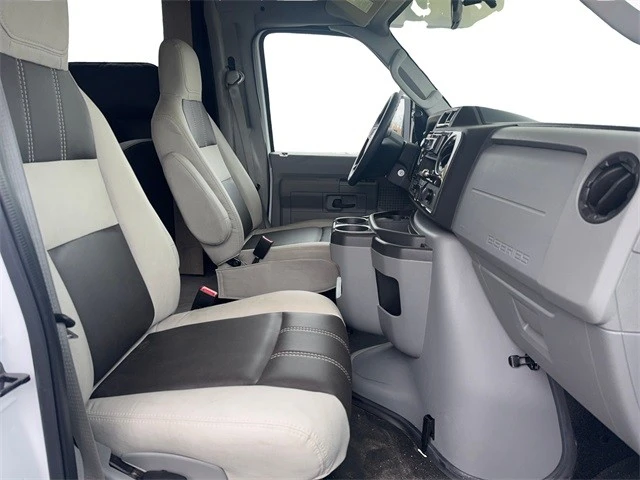 2021 Ford Econoline Van - Image 14 of 21
