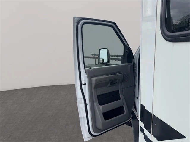 2021 Ford Econoline Van - Image 11 of 12