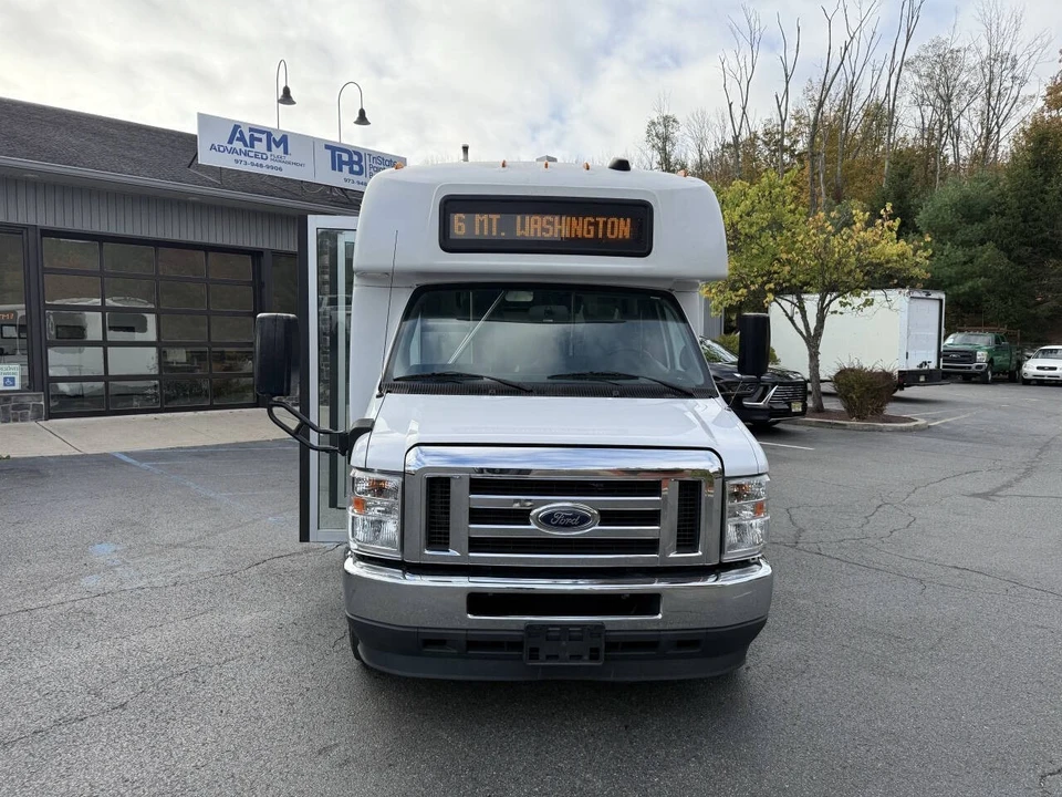 2021 Ford Econoline Van - Image 4 of 12