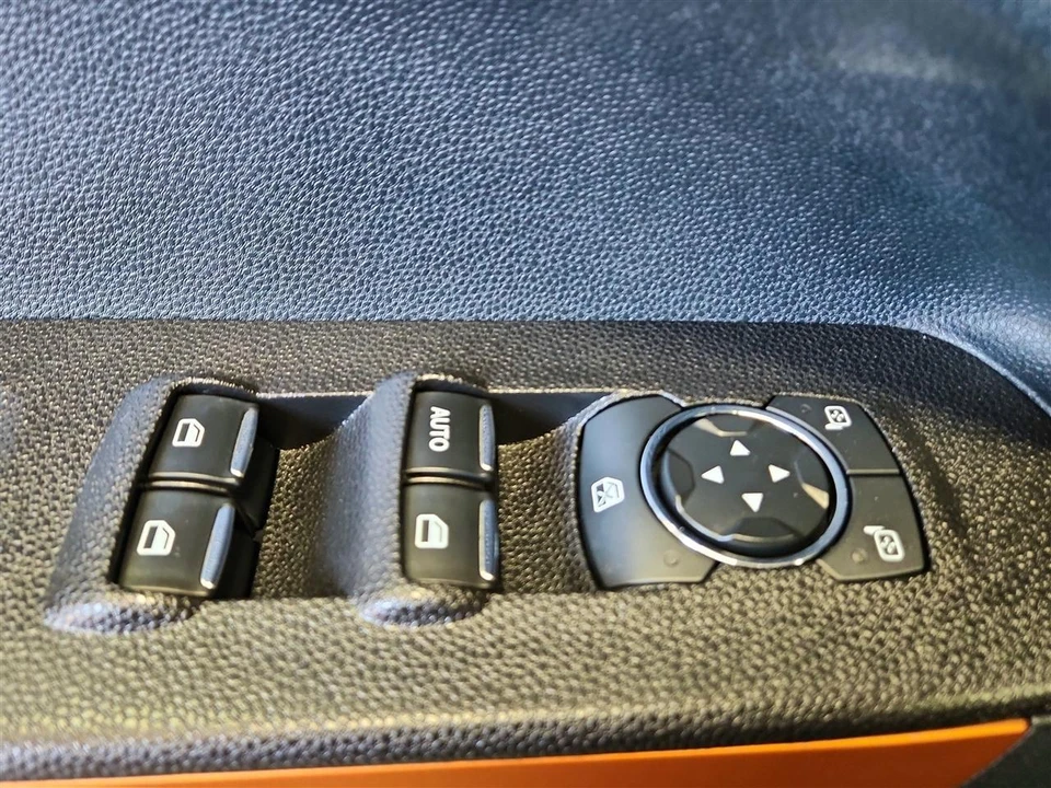 2021 Ford EcoSport - Image 18 of 28
