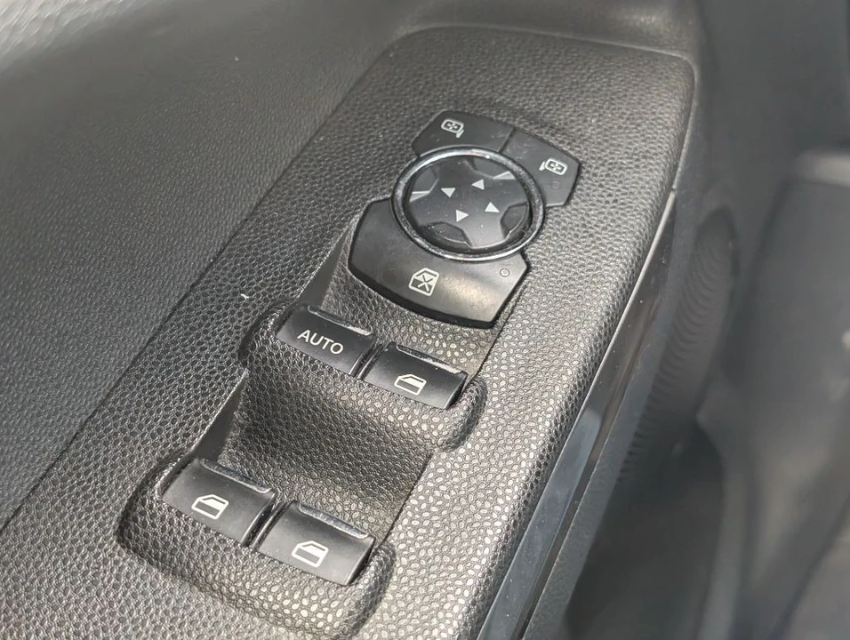 2021 Ford EcoSport - Image 11 of 20