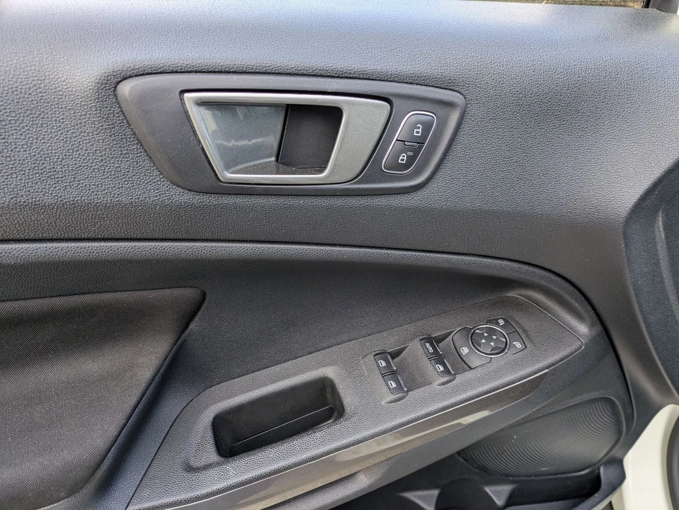 2021 Ford EcoSport - Image 14 of 31