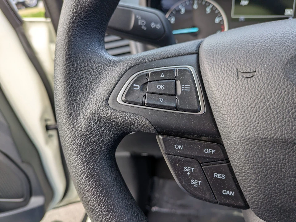 2021 Ford EcoSport - Image 16 of 31