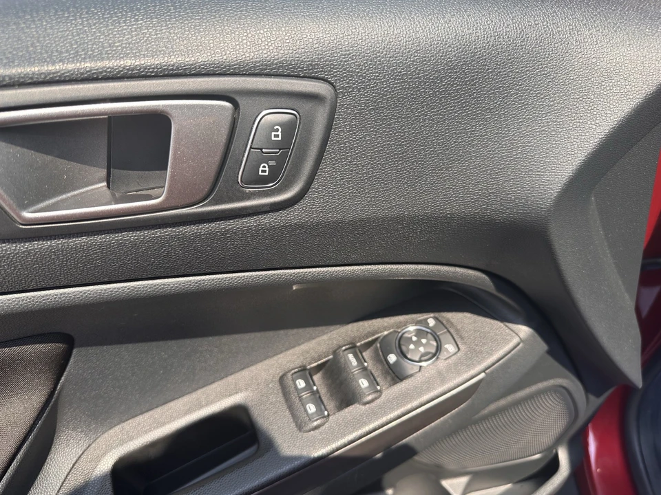 2021 Ford EcoSport - Image 15 of 27