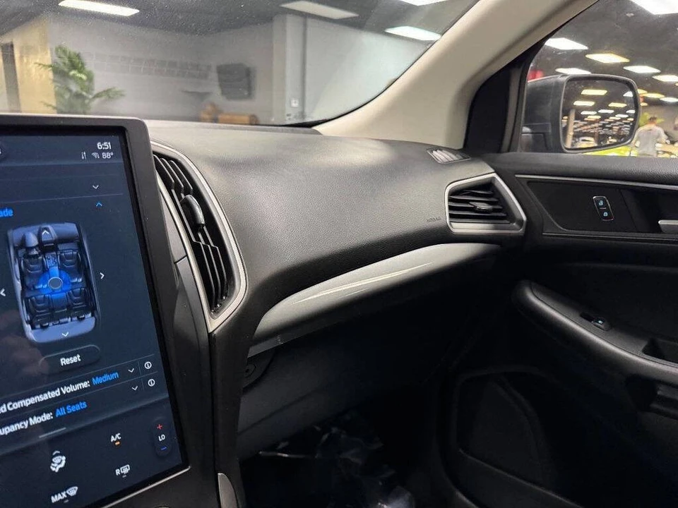2021 Ford Edge - Image 27 of 31