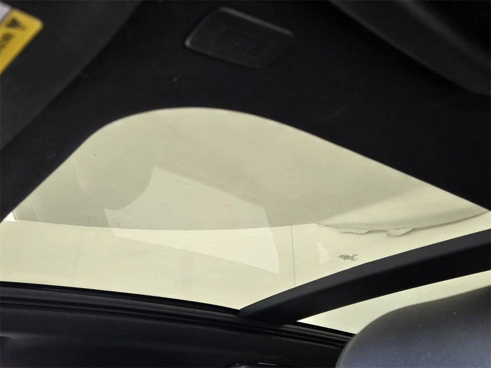 2021 Ford Edge - Image 11 of 12
