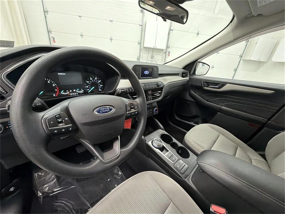 2021 Ford Escape - Image 11 of 16