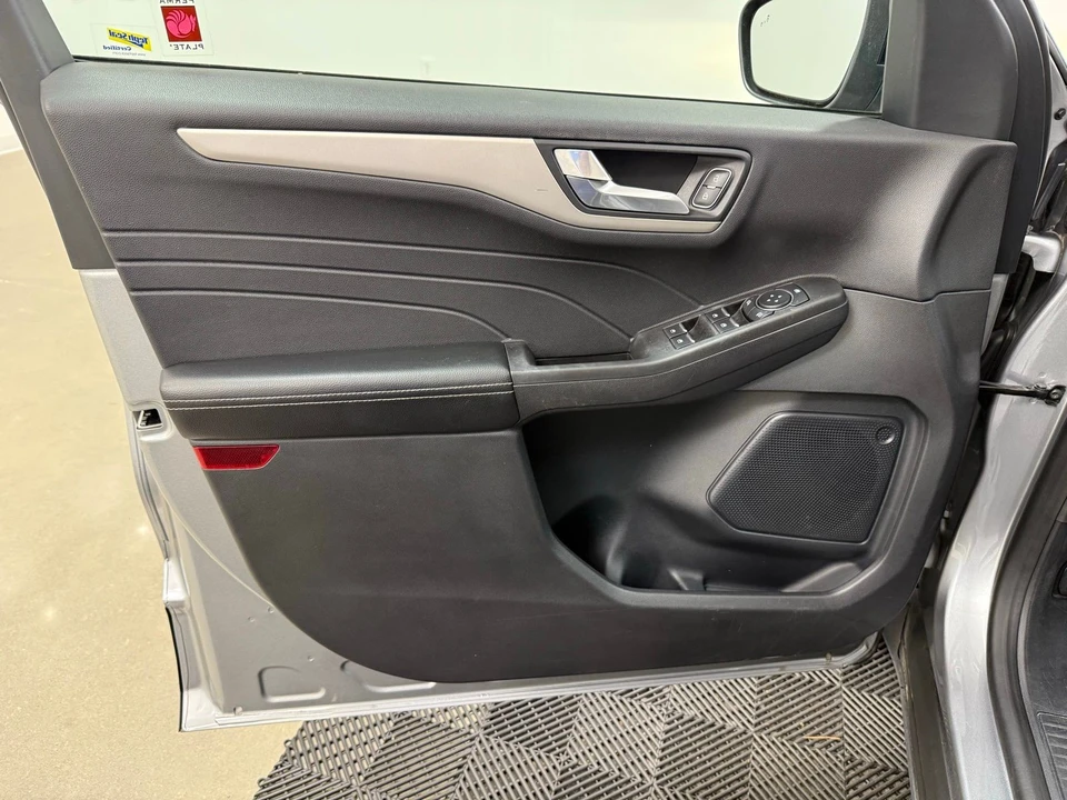 2021 Ford Escape - Image 10 of 21