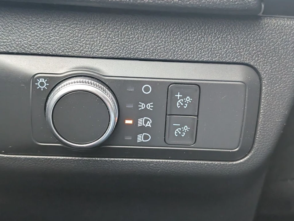 2021 Ford Escape - Image 12 of 21